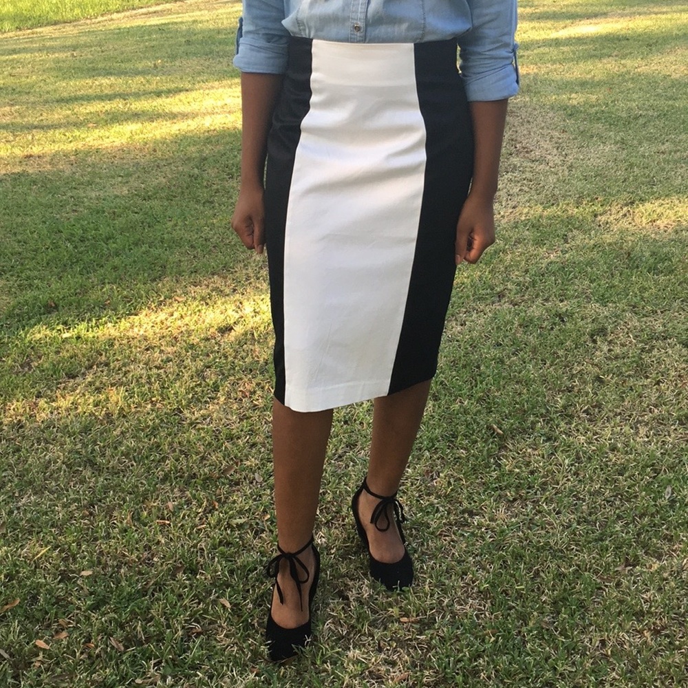 Worthington Pencil skirt